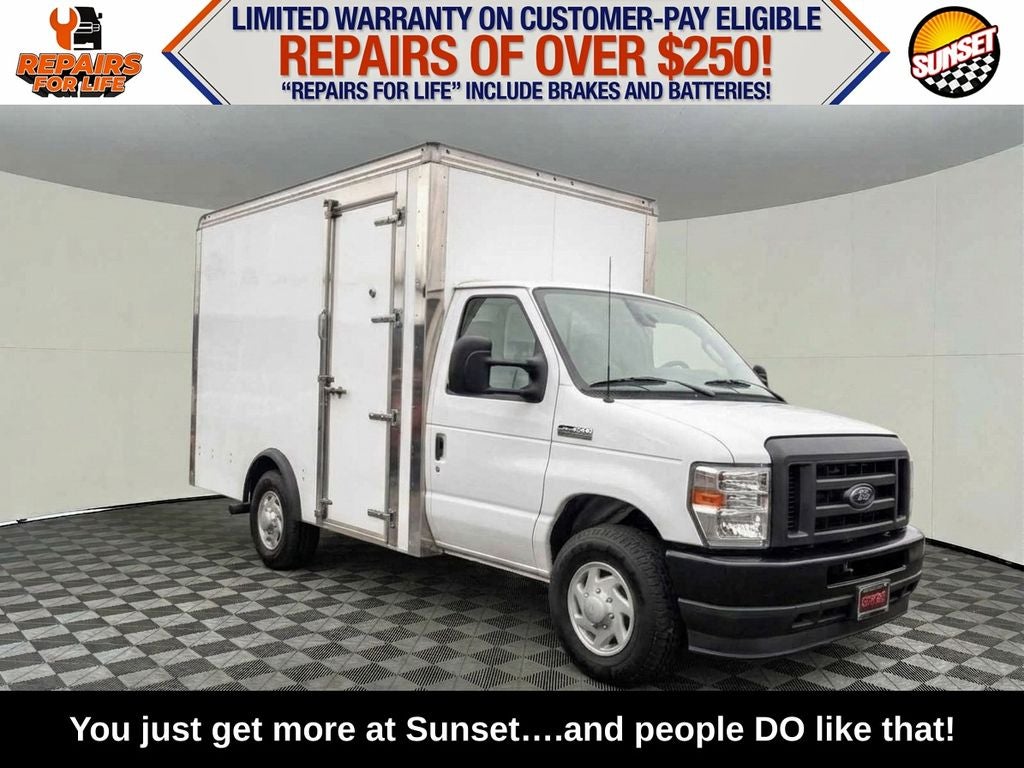2023 Ford E-350 SD Base Cutaway in Oxford White — front three-quarter view