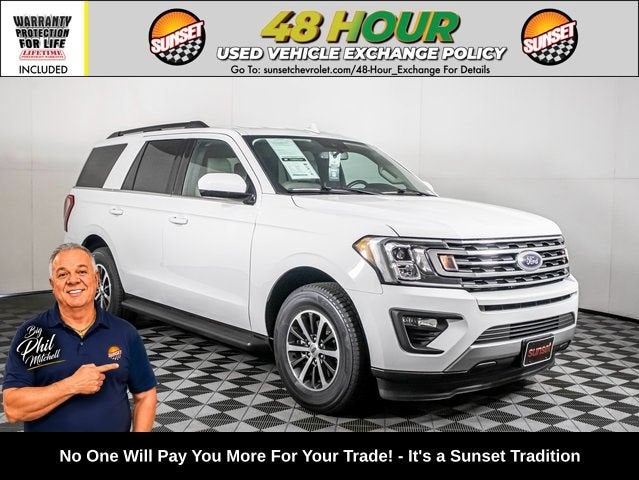 2021 Ford Expedition XLT in Oxford White — front three-quarter view